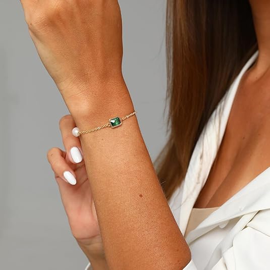 617EdyeNFQL._AC_SY535_ Elegant 18K Gold-Plated Pearl Bracelet - Image 5